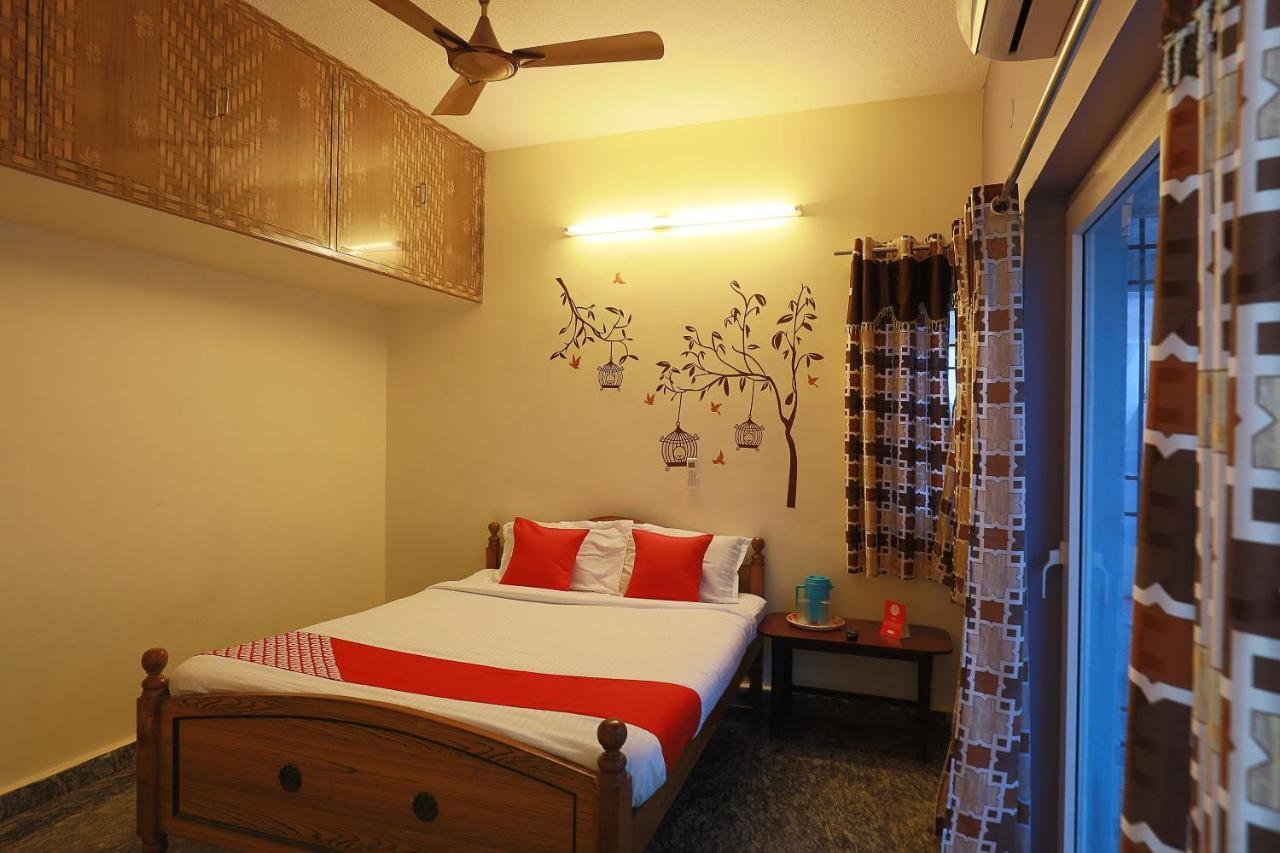 Vaccinated Staff- Oyo 38695 Peninsula Holiday Resorts Chennai Exterior foto
