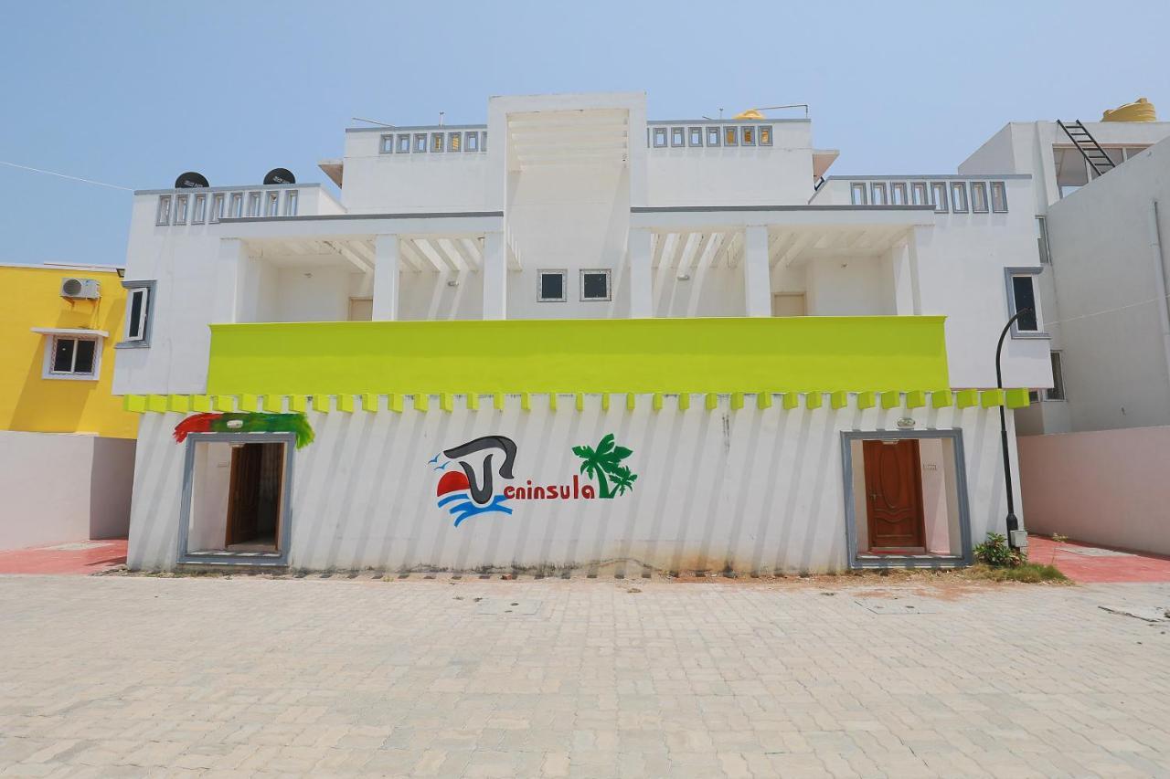 Vaccinated Staff- Oyo 38695 Peninsula Holiday Resorts Chennai Exterior foto