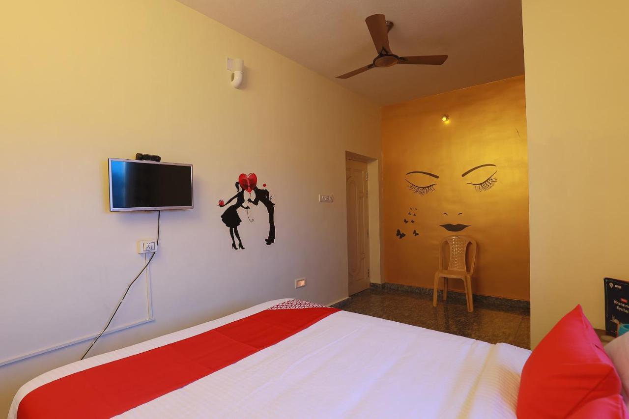 Vaccinated Staff- Oyo 38695 Peninsula Holiday Resorts Chennai Exterior foto