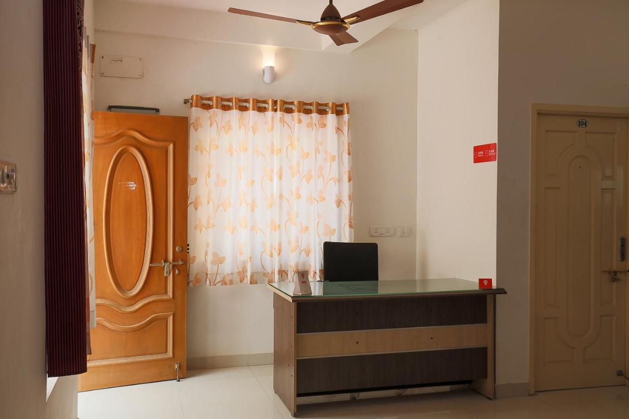 Vaccinated Staff- Oyo 38695 Peninsula Holiday Resorts Chennai Exterior foto